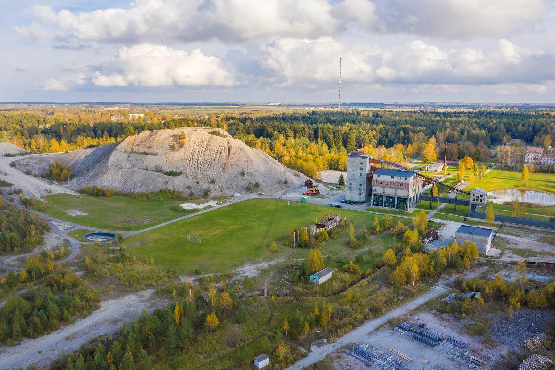 Aerofoto muuseumist ja tööstusmaastikust